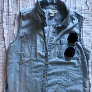 Sleeveless denim button down